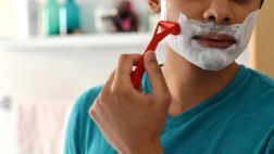 ¿Una afeitadora de papel? Crean originales elementos del hogar