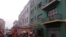 Incendio afectó vivienda cercana a la Plaza Dos de Mayo