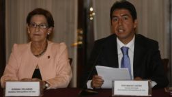 Critican viaje de gerente de Villarán a Brasil en pleno mundial