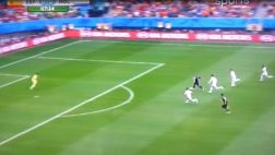Iker Casillas salvó a España en este mano a mano con Sneijder