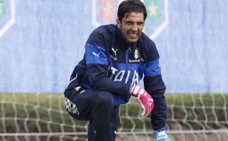 Italia vs. Inglaterra: Buffon se perderá el partido del debut