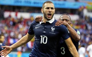 Francia goleó 3-0 a Honduras con doblete de Benzema
