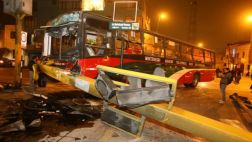 Accidente en Av. Petit Thouars dejó al menos 20 heridos