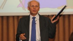 “Hay que fomentar el desarrollo de la ciencia y la tecnología”