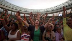 Detienden a alcaldesa por fraude en el funeral de Mandela