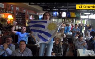 Así festejaron uruguayos en Lima clasificación a octavos