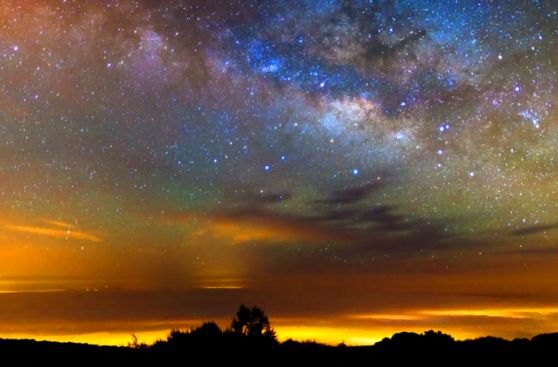 VIDEO: Así luce el cielo si lo graban durante una semana entera