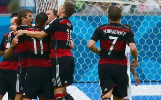 EE.UU cayó 1-0 ante Alemania pero clasificó a octavos de final