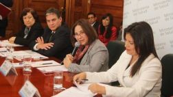 Minsa presentó guía técnica para aplicar el aborto terapéutico