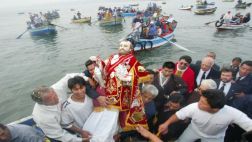 Pescadores fallecidos recibieron sentido homenaje