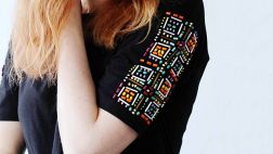 DIY: Aprende a crear diseños para tus polos con mostacillas