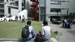 Alumnos son libres de elegir el seguro de su conveniencia