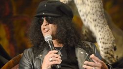 Slash le manda saludos a sus fans peruanos