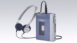 El viejo Walkman que reproducía caset cumple 35 años