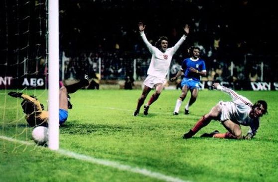 Este golazo de Cruyff dejó a Brasil sin la final del Mundial 74