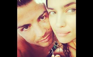 Cristiano Ronaldo amoroso: así posó con Irina Shayk