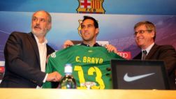 Claudio Bravo ya firmó por el Barcelona: "Es un reto tremendo"