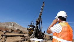 FMI: Lenta ejecución de inversiones jugaría en contra de Perú