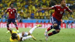 Napoli respalda a Camilo Zúñiga, jugador que lesionó a Neymar