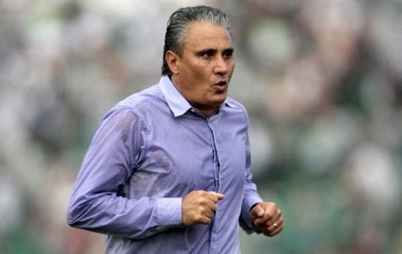 Ya se habla del sucesor de Scolari luego de humillante goleada