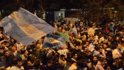Dos hinchas murieron de infarto por victoria de Argentina