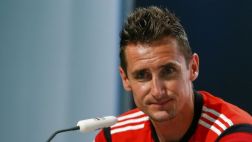 Klose recuerda final del 2002: "Sé lo duro que es perder"