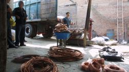 PNP capturó a recicladora con 57 kg de cables de alta tensión