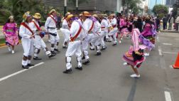 San isidro realizó pasacalle escolar por Fiestas Patrias