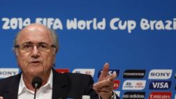Blatter cree que sanción a Luis Suárez fue "muy severa"