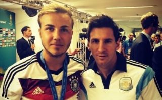 Mario Götze le pidió una fotografía a Messi tras la final 