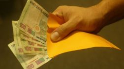 Ocho años de cárcel para fiscal que pidió coima de S/.400