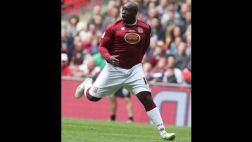 Adebayo Akinfenwa, el jugador de 101 kg. que enfrentó a Chelsea