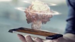Crean el primer smartphone que proyecta imágenes en 3D