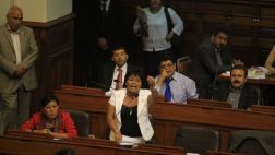 Saavedra y otros 11 evalúan renunciar al Partido Nacionalista