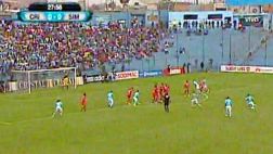 Lo hizo de nuevo: Carlos Lobatón anotó un golazo de tiro libre