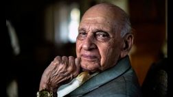 Los singulares consejos del gurú indio del sexo de 90 años