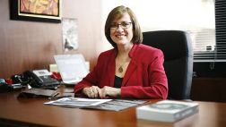 Elsa del Castillo es la nueva rectora de la U. del Pacífico