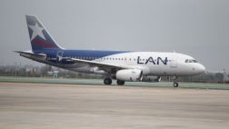 Pasajeros de Lan Perú llegarán a Lima hoy en vuelo especial