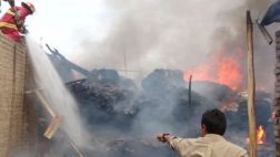 Incendio en Chiclayo: fuego consumió un taller publicitario