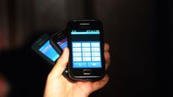 Investigan a 12 por intentar dar examen de admisión con celular