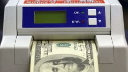 El dólar y la BVL operan con ganancias al inicio de sesión