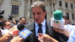 Figallo sobre Nadine: No se cambiará la ley para que postule