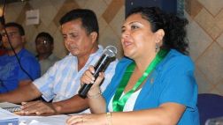 Concejo de Tumbes le otorga licencia a alcaldesa prófuga