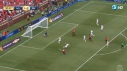 Taco de Rooney, pase de Welbeck y golazo de Ashley Young