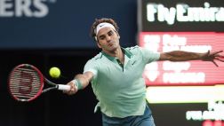 Federer gana en Toronto con raquetas que él mismo elaboró