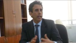 Ghezzi: "Tras medidas, en 2015 Perú crecerá más que Colombia"