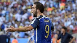 Higuaín aclara que no quiso dejar Napoli por el Barcelona