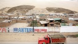 Pobladores en riesgo por daños en el Cerro Lomo Corvina