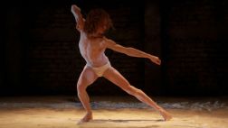 "Los inocentes" de Oswaldo Reynoso a paso de baile