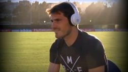 ¿Cómo reacciona Casillas al escuchar la narración de la Décima?